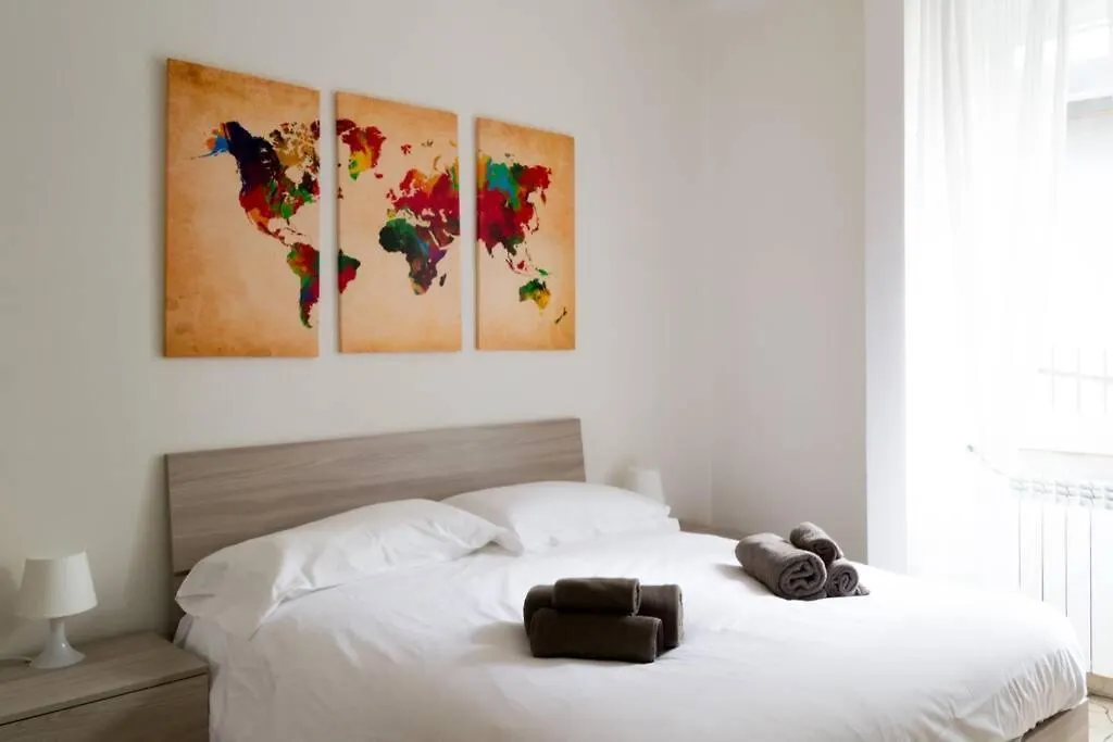 Mattias Apt - The House Of Travelers Como