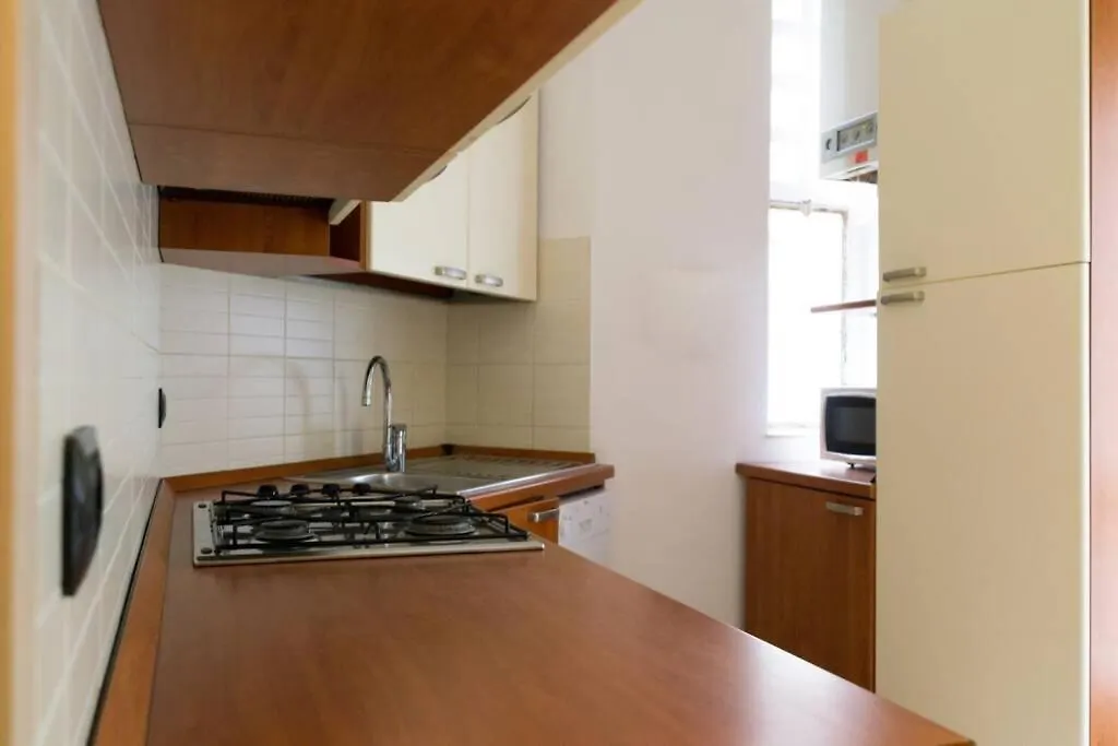 Lejlighed Mattias Apt - The House Of Travelers Como