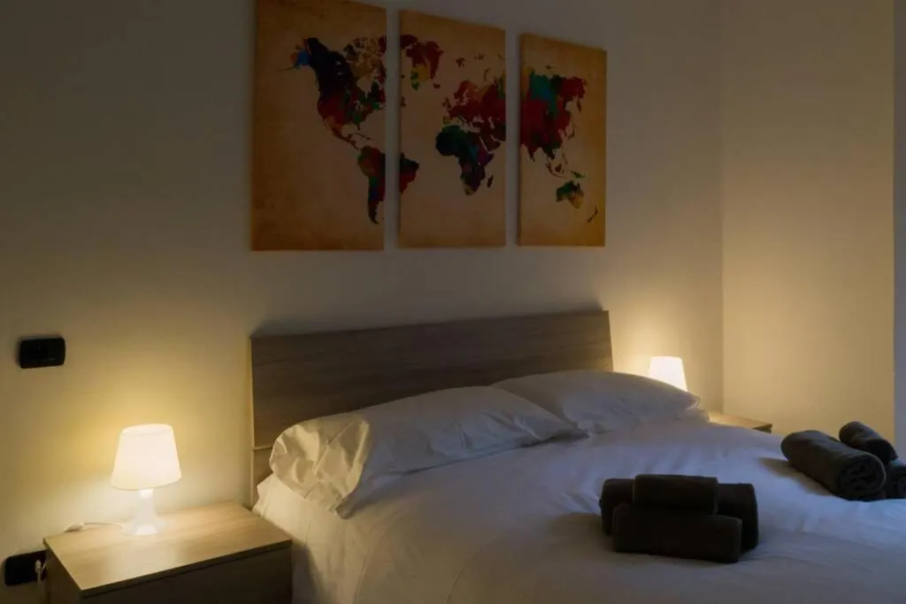 Mattias Apt - The House Of Travelers Côme 0*,  Italia
