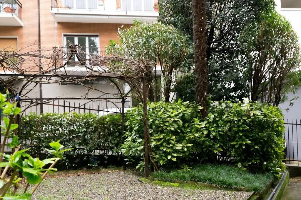 Mattias Apt - The House Of Travelers Côme Italia